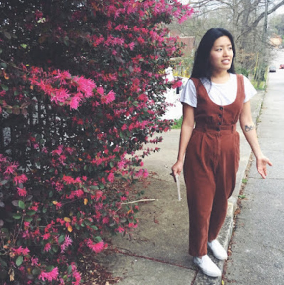 Meet your Posher, Jennifer - Picture 1 of 1